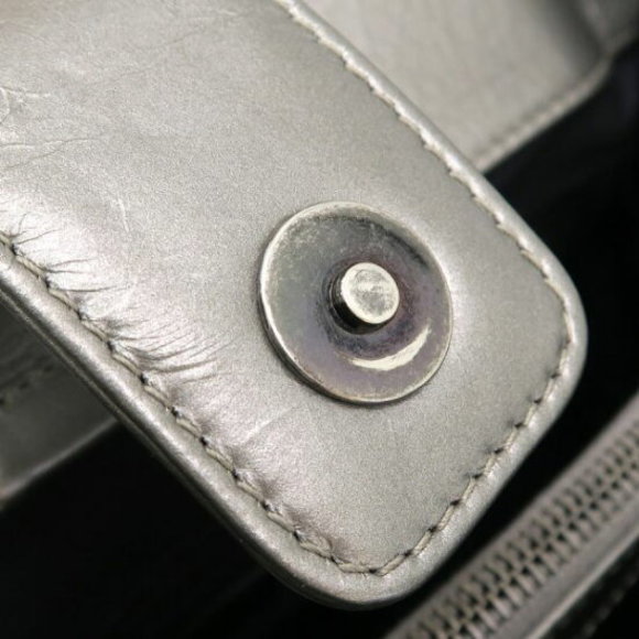 Chanel Matelasse Chain Tote - Picture 8 of 9